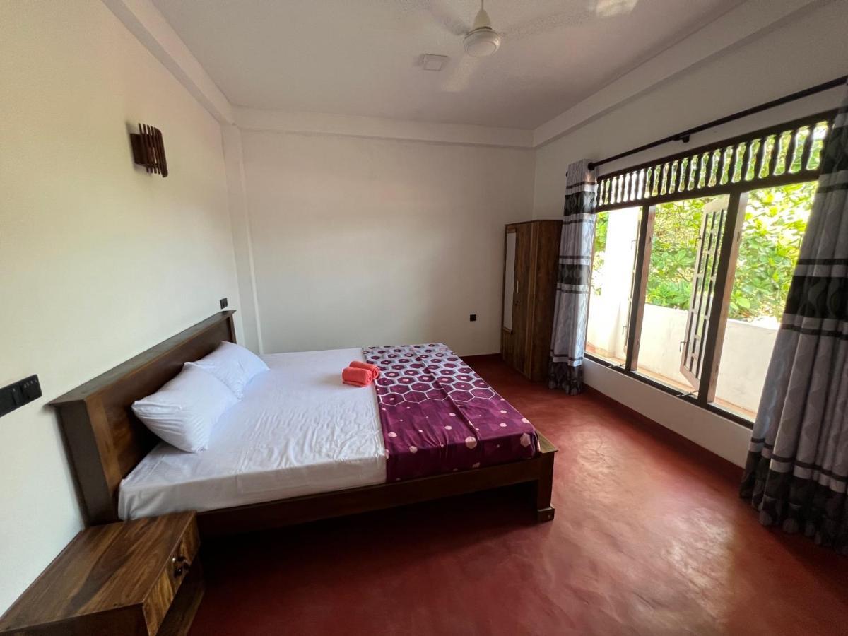 Appartamento Mrmango Weligama Esterno foto