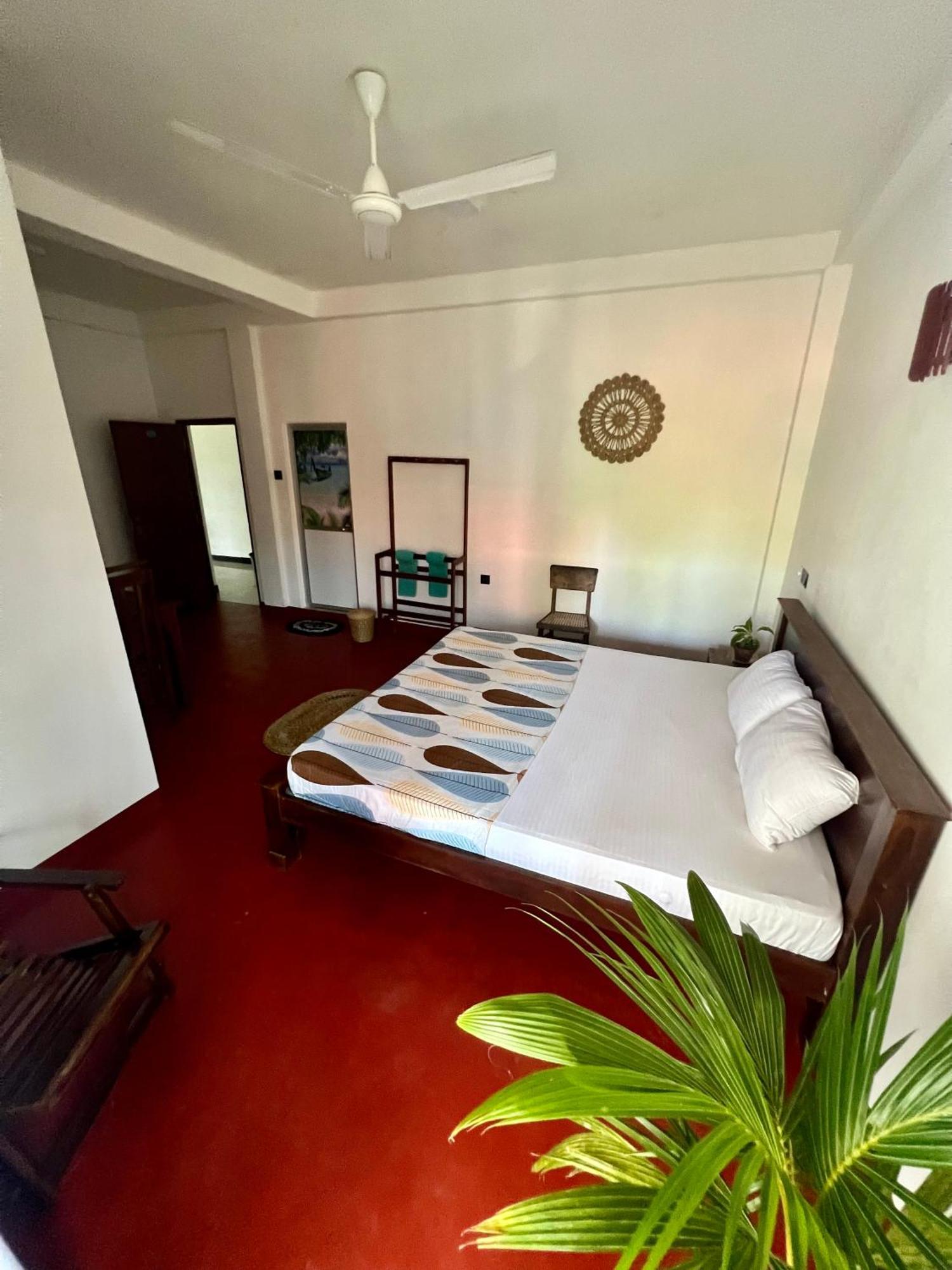 Appartamento Mrmango Weligama Esterno foto